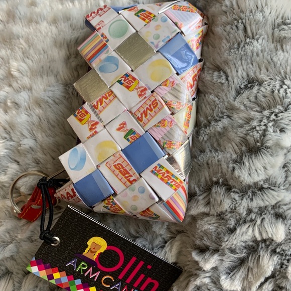 Smarties coin purse keychain - Picture 3 of 5